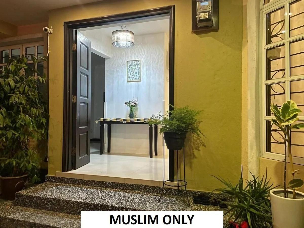 Homestay Laman Nuri, Kota Damansara Petaling Jaya Dış mekan fotoğraf